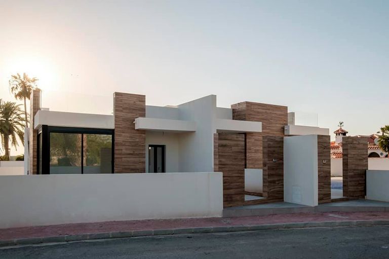 Construcción de 2 viviendas adosadas con piscina Torrevieja 005