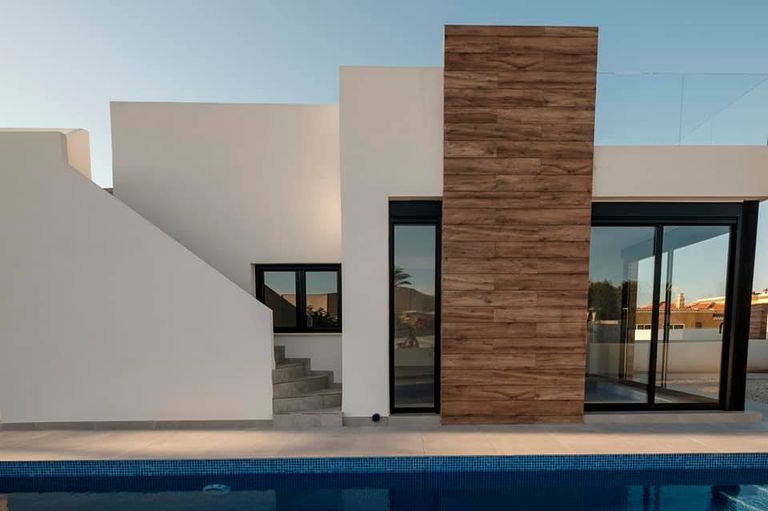Construcción de 2 viviendas adosadas con piscina Torrevieja 004